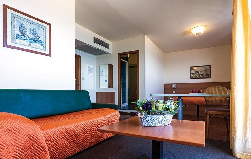 Hotel Atlantic Vista Mare Pesaro Zewnętrze zdjęcie